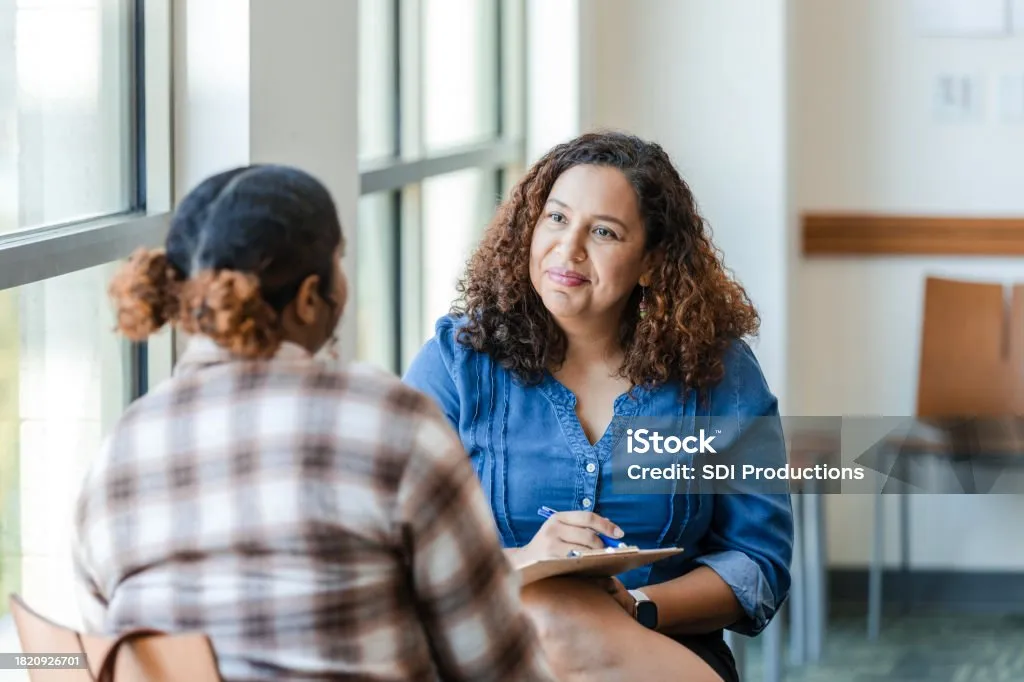 الإرشاد النفسي للأطفال والكبار في الكويت